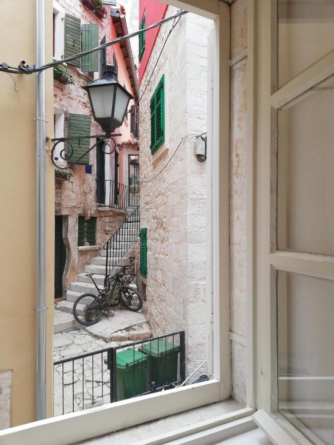 רוביני Studio Apartment Casa Di Pietra מראה חיצוני תמונה